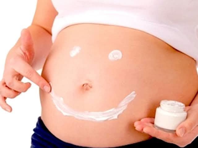 Hamilelikle Beraber Oluşan Doğum Çatlaklarını Gidermek İçin Neler Yapılmalı? kapak resmi