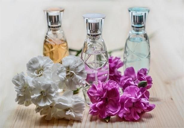 Parfüm Kombinleme Nedir? Nasıl Yapılır?  kapak resmi