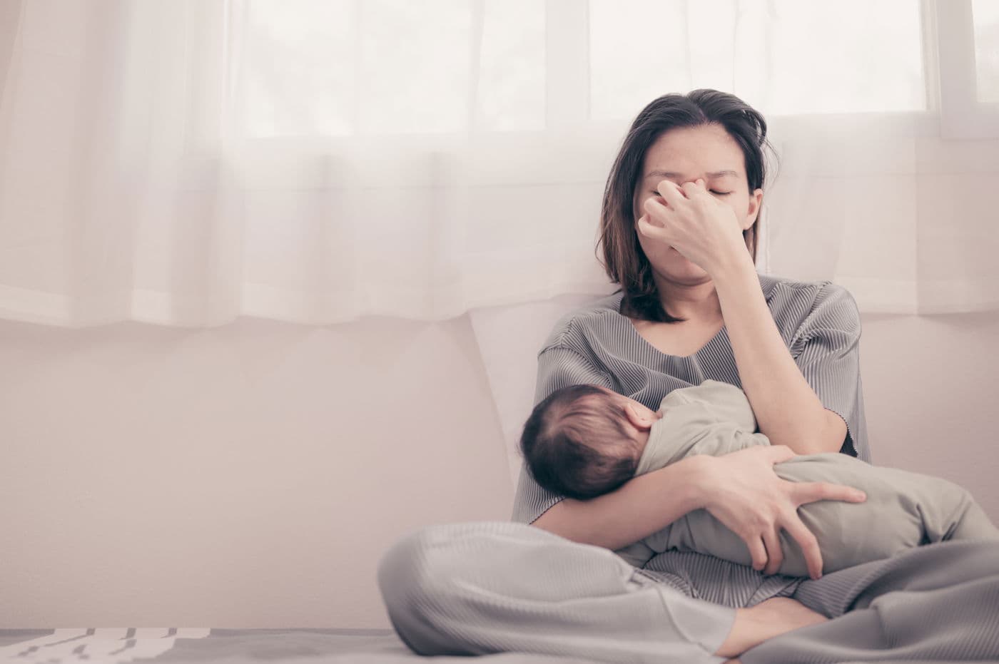 Anne Depresyonuyla Başa Çıkma ve Destek Almanın Önemi kapak resmi