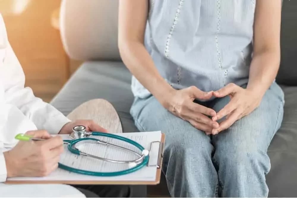 Endometriozis: Nedir, Neden Olur ve Nasıl Tedavi Edilir? kapak resmi