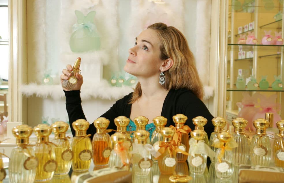 Parfümün Kalıcılığını Artırmak İçin 10 İpucu kapak resmi
