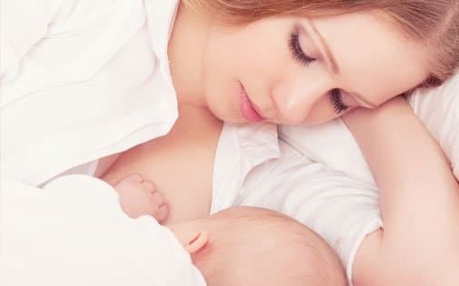Hamileliğin Son Haftalarında Göğüs Ucu Yarası Olmaması İçin Yapılması Gerekenler kapak resmi