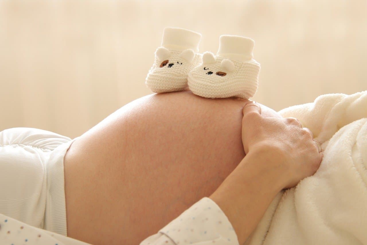 Bebek Bekleyen Anne Adayları İçin Hazırlık Listesi  kapak resmi