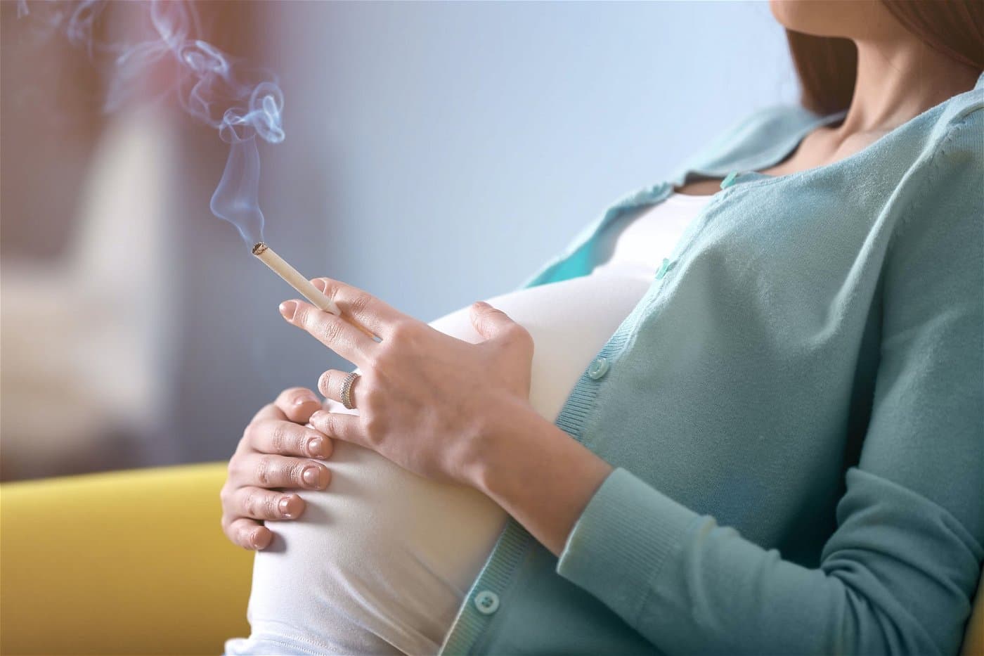 Hamilelikte Sigara İçmenin Riskleri Nelerdir?  kapak resmi