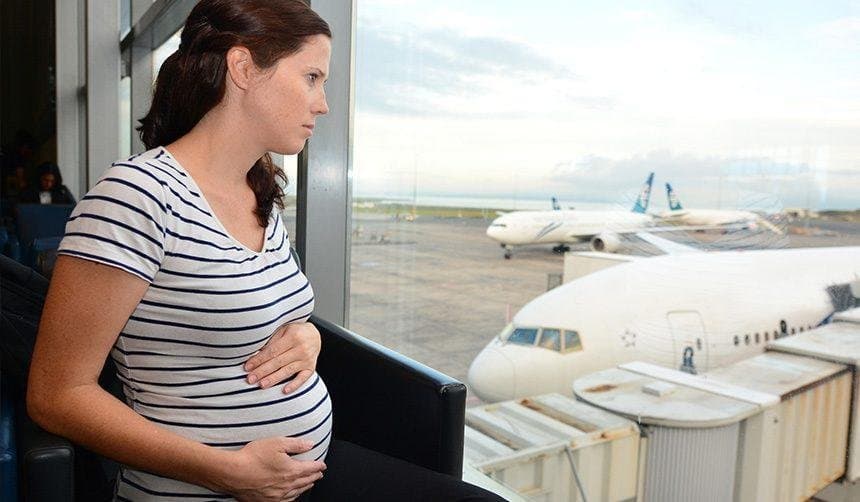Hamileyken Uçağa Binmek Düşüğe Neden Olur Mu? kapak resmi